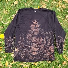 Leaf Printing on Black Hoodies: Wearable Botanical Art